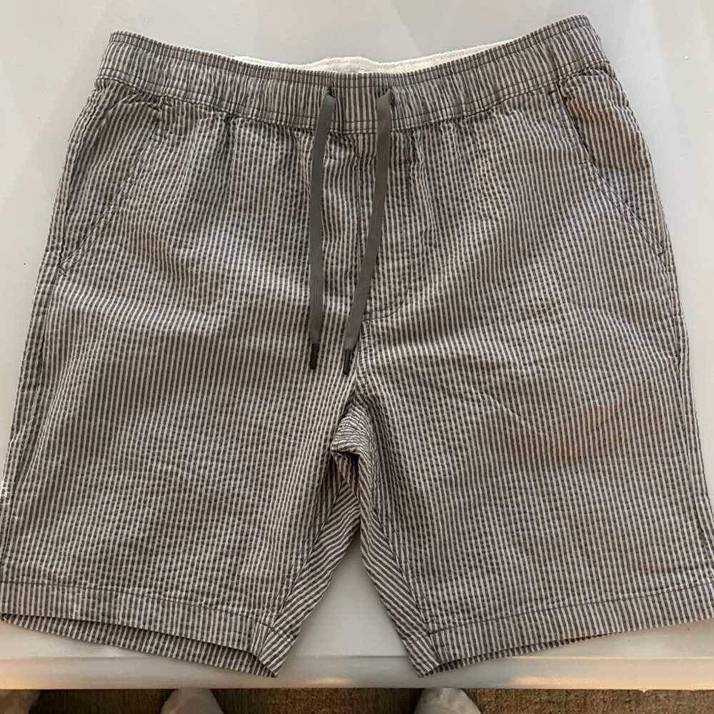 Sperry Black and White Striped Men's Shorts